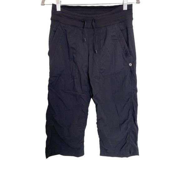 Lululemon Studio Crop Black Size 4 (approx) - Picture 13 of 14